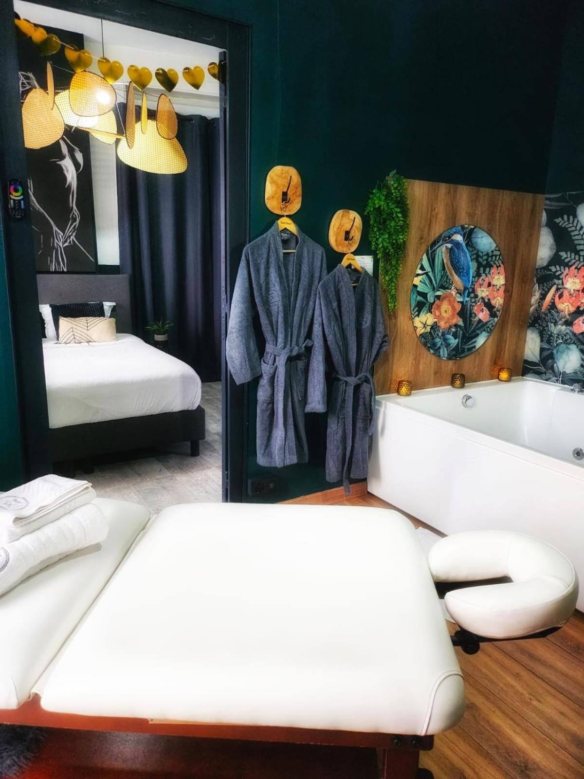 Suite Passion - Jacuzzi Prive - Table Massage Appartement Saint-Etienne (Loire)