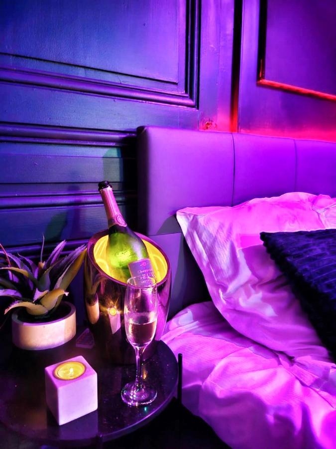 Apartamento Passion - Jacuzzi - Table De Massage - 1 *