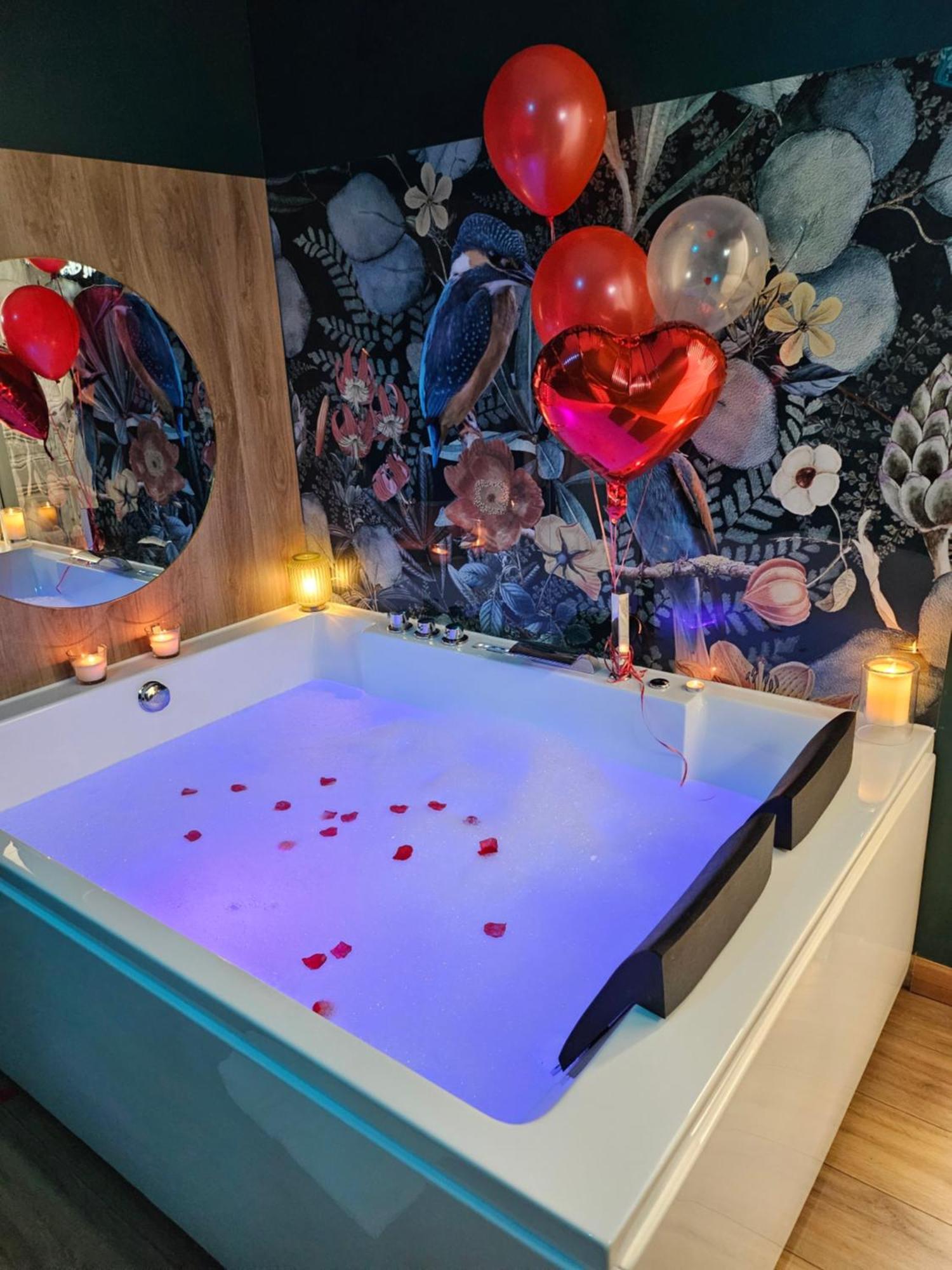Apartamento Passion - Jacuzzi - Table De Massage - 1 *