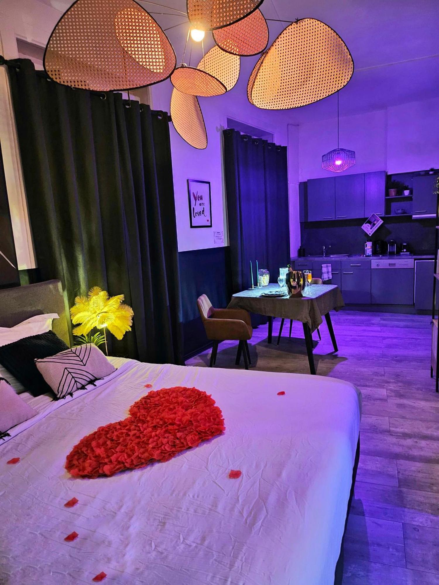 Passion - Jacuzzi - Table De Massage - 1 * Saint-Etienne (Loire)